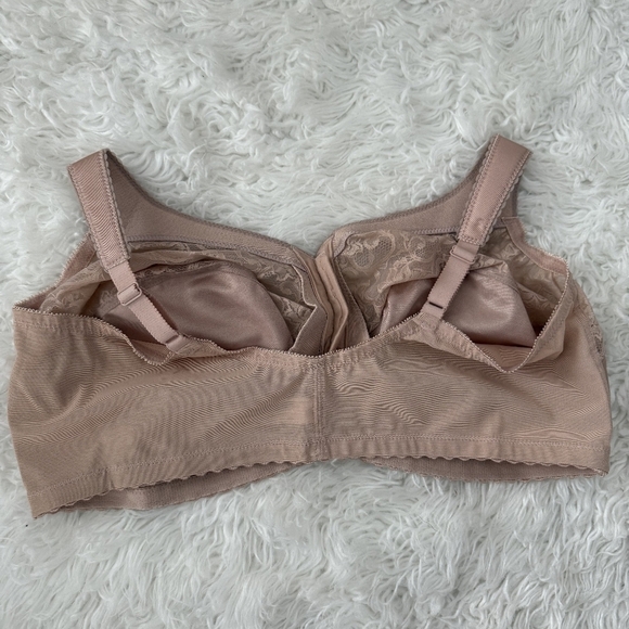 Glamorise Magic Lift Plus Size Full-Figure Front Close Support Bra 1200. Color: - Picture 4 of 7